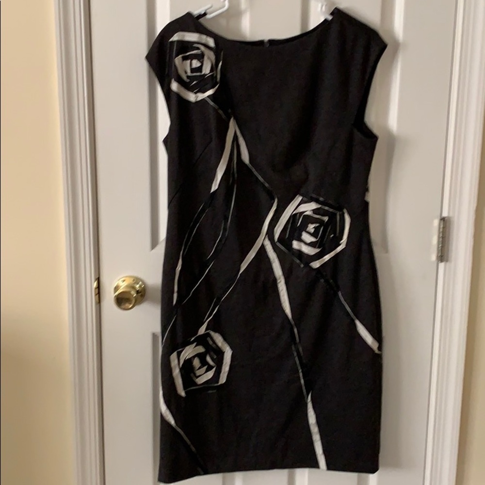Gray sleeveless dress with floral details, size 12